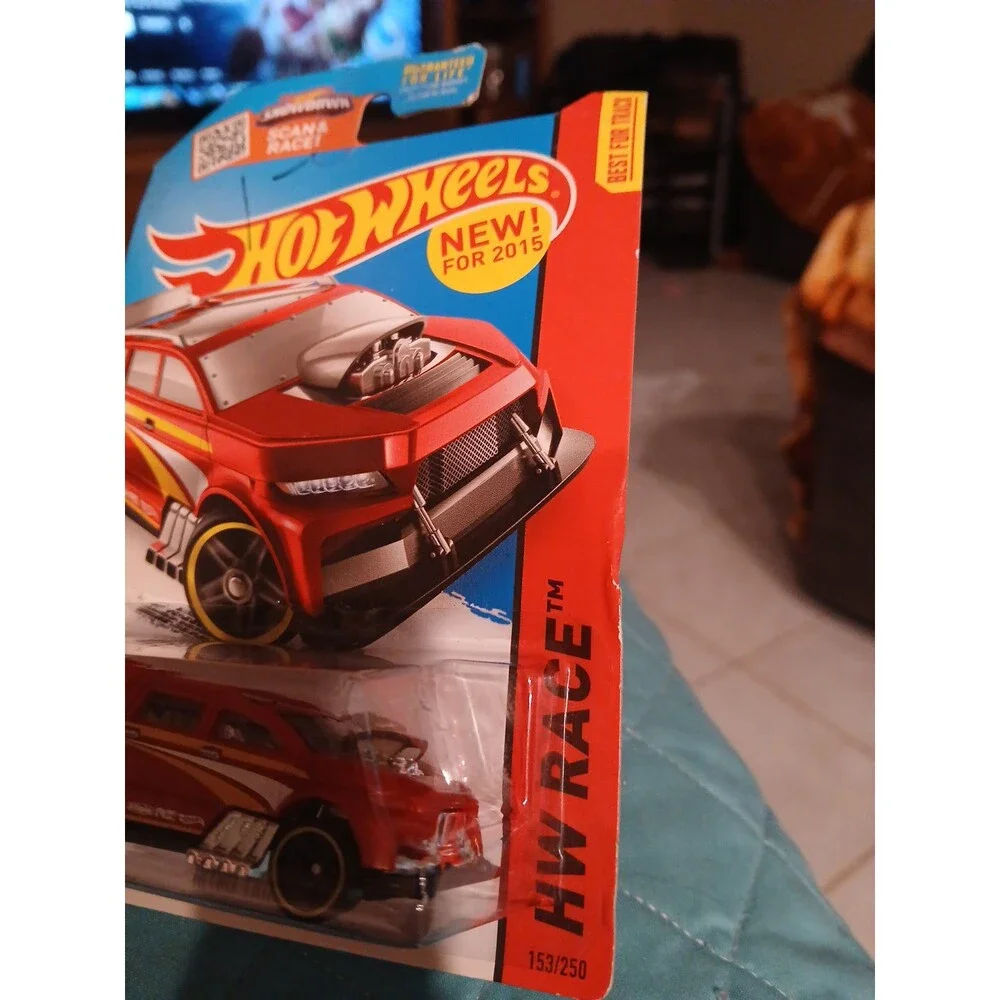 Hot Wheels 2015 HW Race Nitro Tailgater MOC